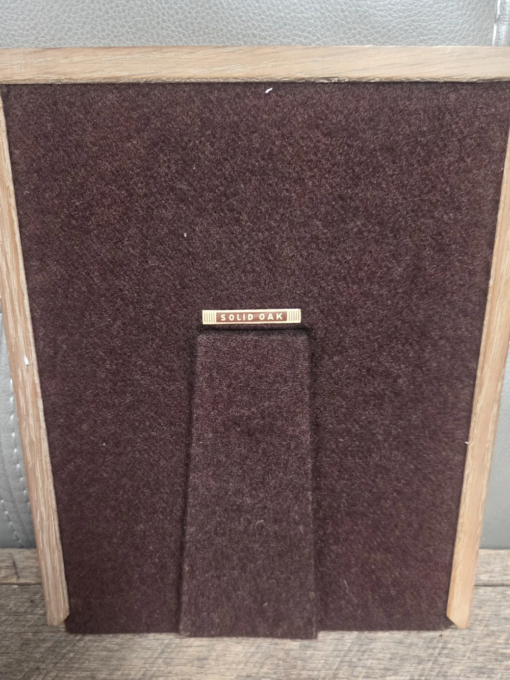 Vintage Solid Oak Wood 8x10 Picture Frame w/ Brown Velvet Easel Back Stand B1L